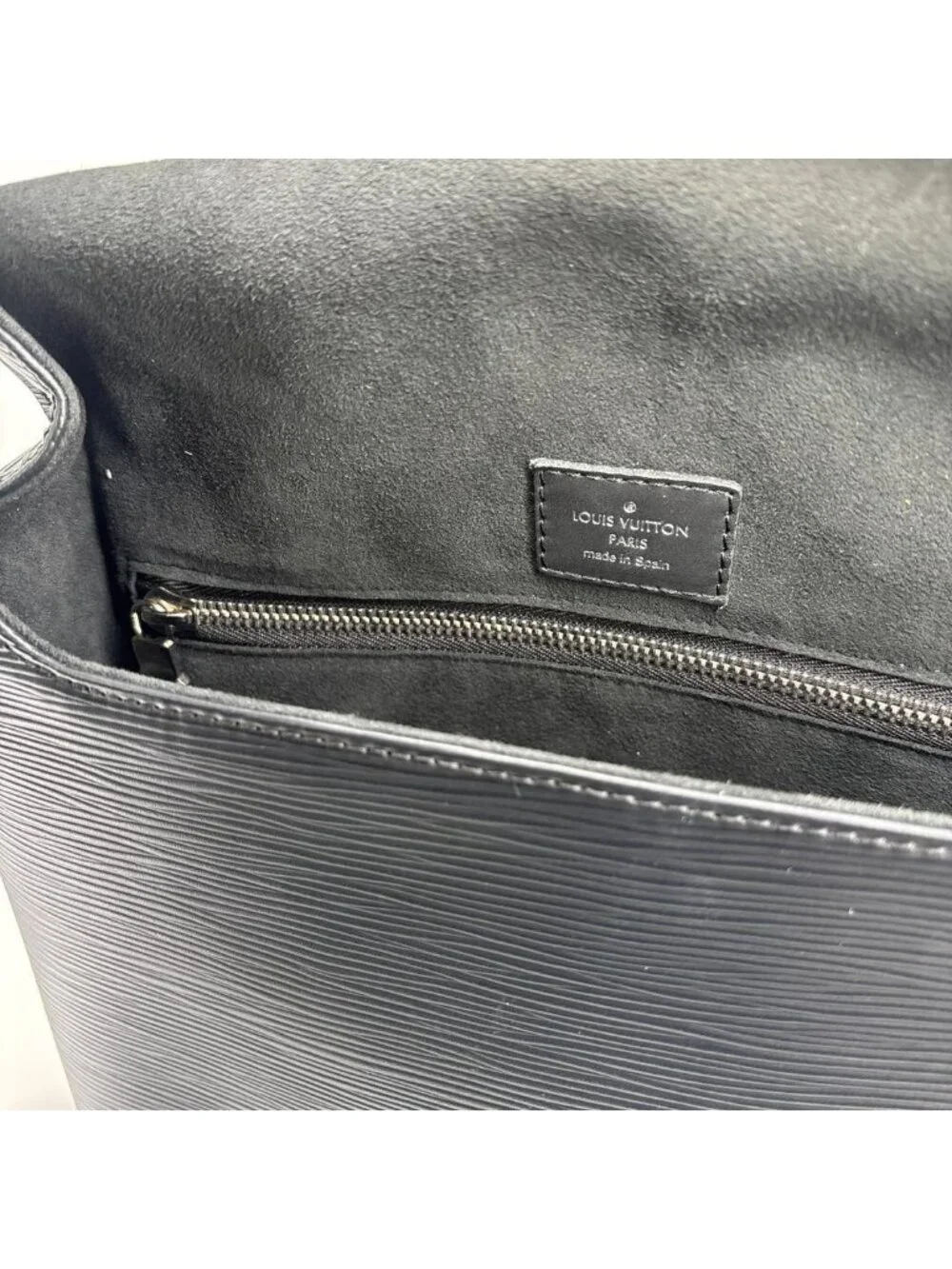 Louis Vuitton Epi Harrington Messenger PM Shoulder Bag Black
